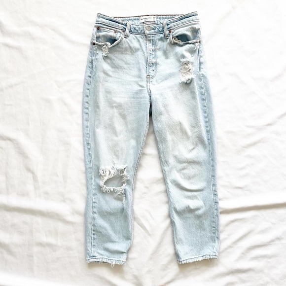 Abercrombie & Fitch Denim - Abercrombie & Fitch The Mom High Rise Curve Love Jeans Size 6short